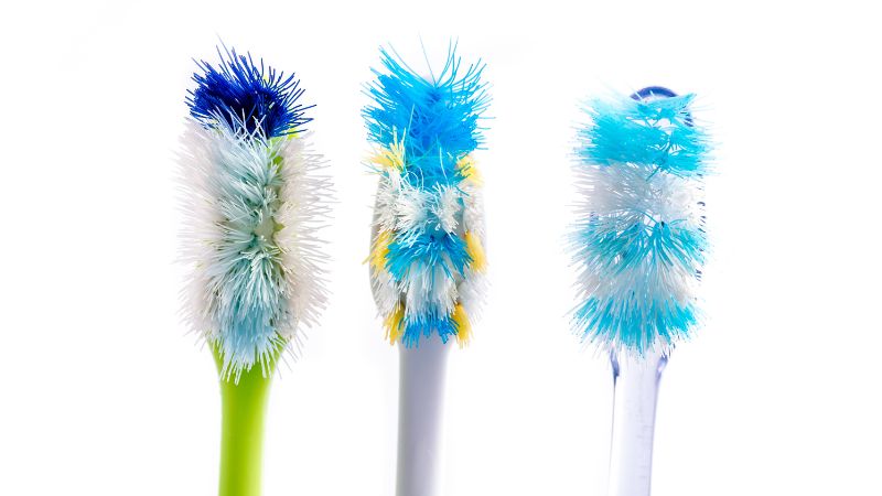 it is time to replace toothbrush